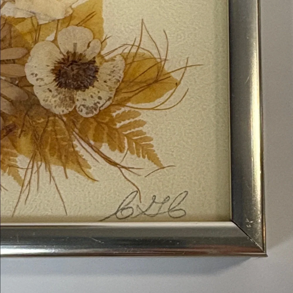 SOLD • Framed Dried Flower and Butterfly Collage Decoupage Small - Picture 6 of 12